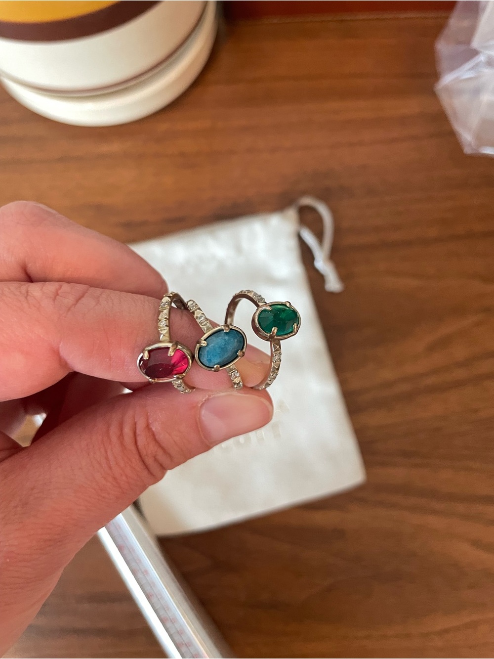 Kendra Scott Stackable Jewel Toned Rings Set of 3. Size 8